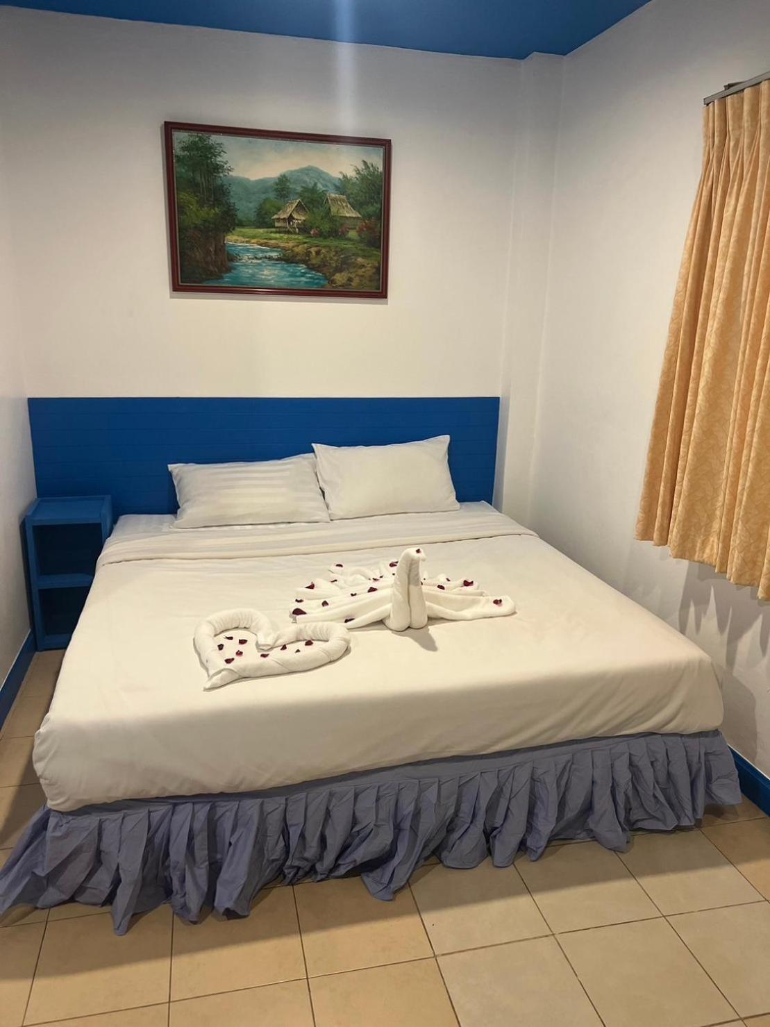 Blue Planet Hotel Patong Екстериор снимка