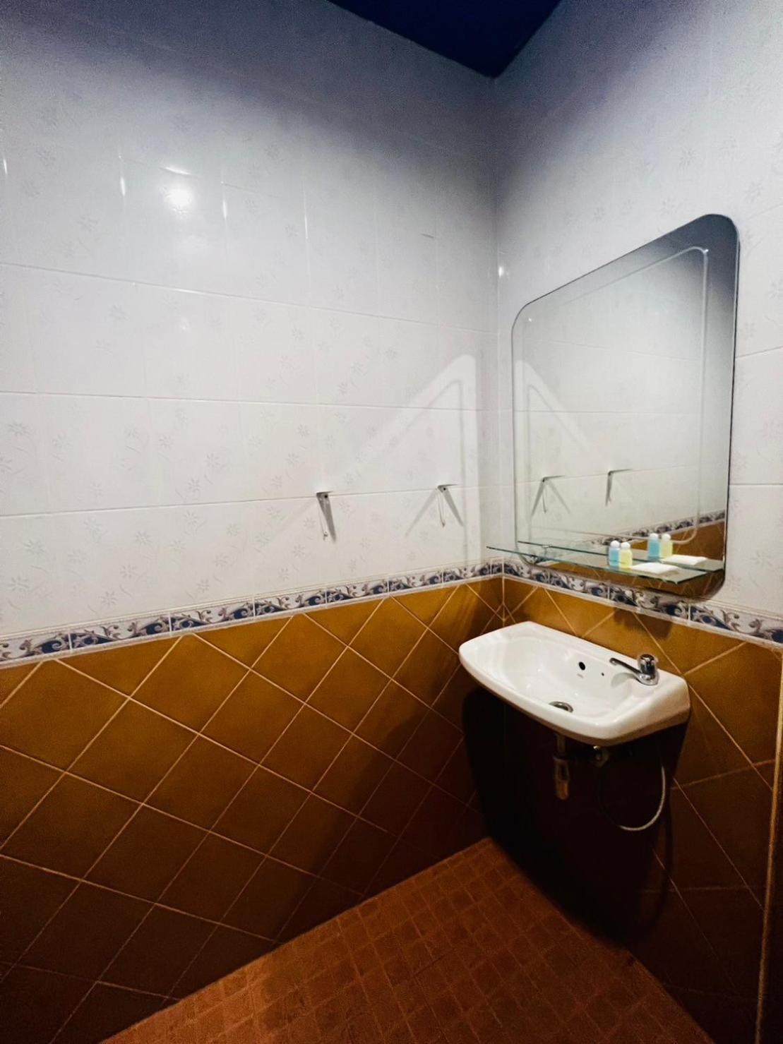 Blue Planet Hotel Patong Екстериор снимка