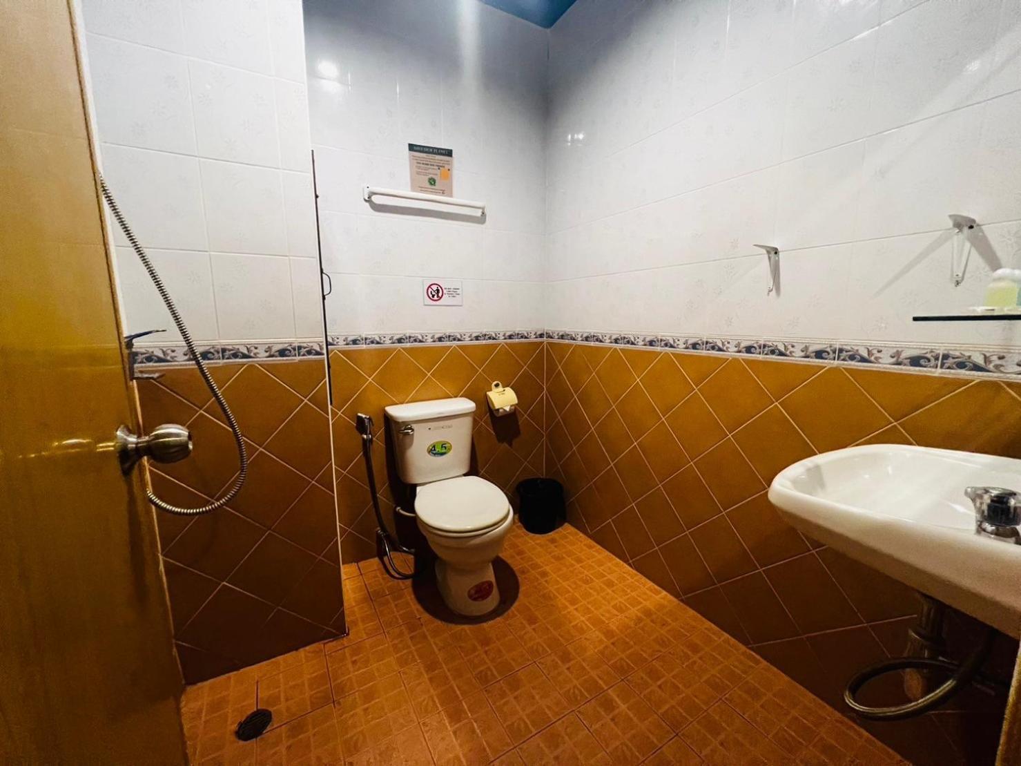 Blue Planet Hotel Patong Екстериор снимка