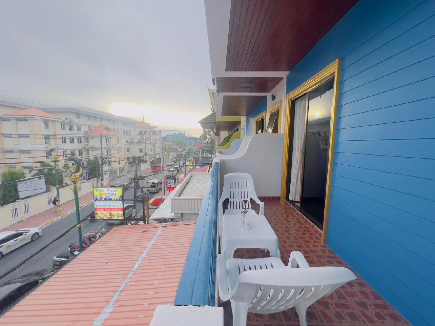 Blue Planet Hotel Patong Екстериор снимка