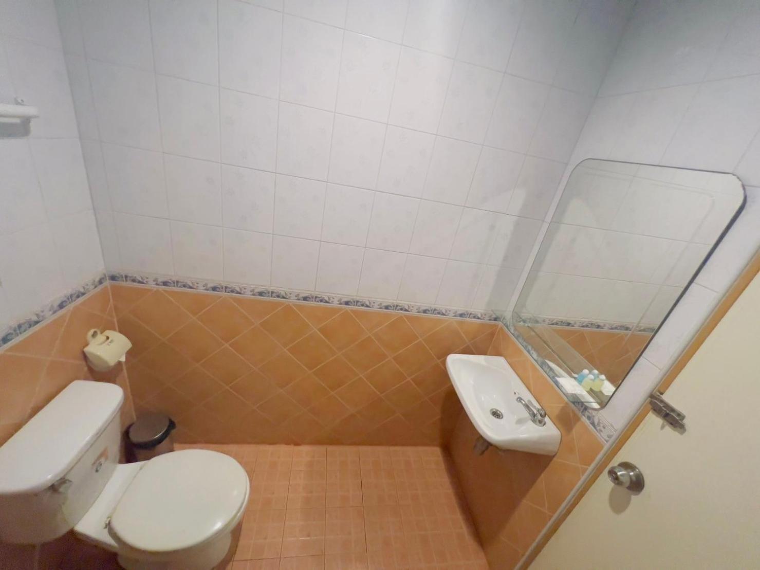Blue Planet Hotel Patong Екстериор снимка